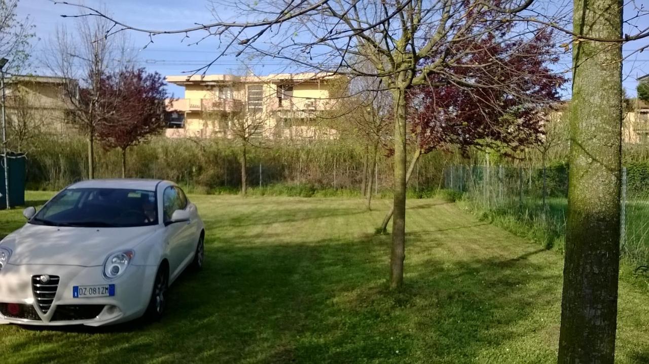 Hotel Rosati Ріміні Екстер'єр фото