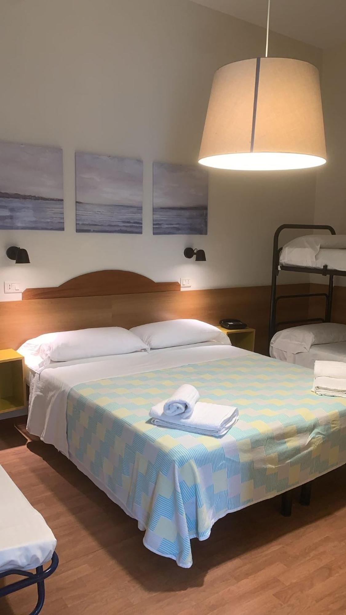 Hotel Rosati Ріміні Екстер'єр фото